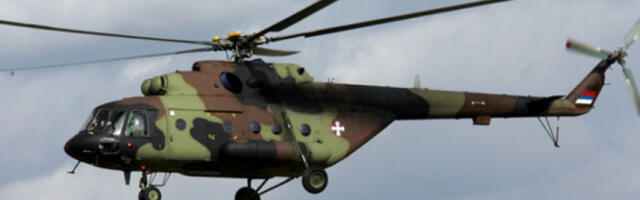 Сусрет војних хеликоптера изнад Жутог мора