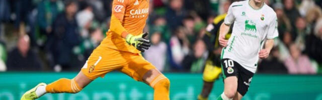 Šokantne scene zaprepastile planetu: Golman pesnicom nokautirao igrača (VIDEO)