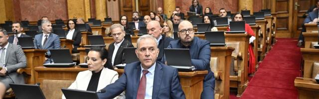 Odloženo razmatranje kazni Mariniki Tepić i Zdravku Ponošu
