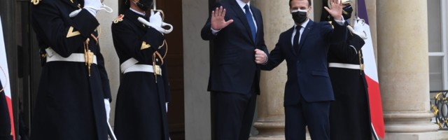 Vučić sa Makronom u Parizu o Kosovu i Metohiji, metrou, EU