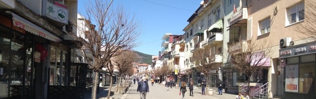 Novopazarci najviše rade u trgovinama, a Tutinci u prerađivačkoj industriji
