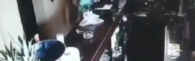 Dečaci tražili vodu, a onda krenuli u krađu (VIDEO)