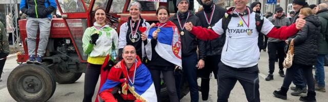 I poslednja grupa maratonaca iz Beograda stigla u Kragujevac (VIDEO)