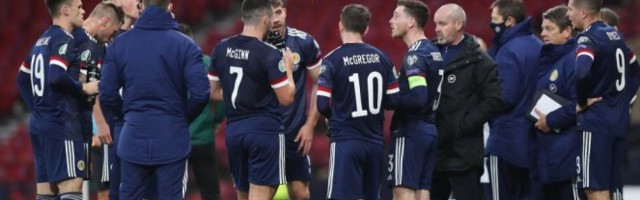 PRMIJERKA ŠKOTSKE "PALI" VATRU! "Biće večeras pet miliona osmeha u zemlji!"