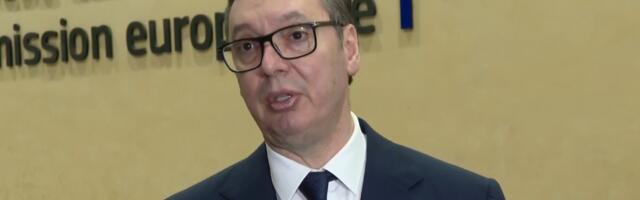 "ŠETAĆU SVA TRI DANA U NIŠU!" Predsednik Vučić sutra otvara dve fabrike svetki poznatih kompanija: Njihova poruka je ne smem da šetam, to je dehumanizacija!