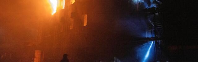 Haostična noć u Rusiji, Zelenski izveo masovni napad: Dron se zakucao u neboder, sve gori, stižu snimci