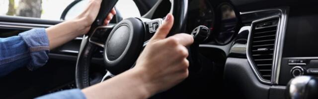 Ako osetite neki od ovih 7 mirisa u automobilu, odmah stanite i ugasite motor: Jedan može da najavi požar