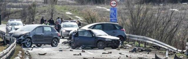 KARAMBOL KOD UBA! U sudaru dva automobila poginula jedna osoba!