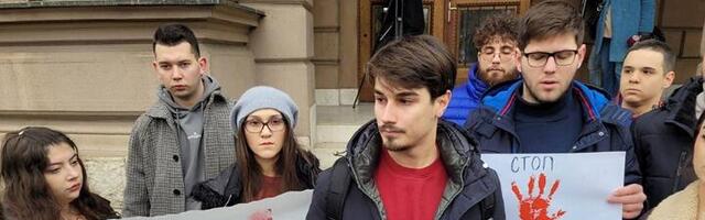 Niški studenti traže od akademske zajednice da se izjasne o nesreći u NS (FOTO)