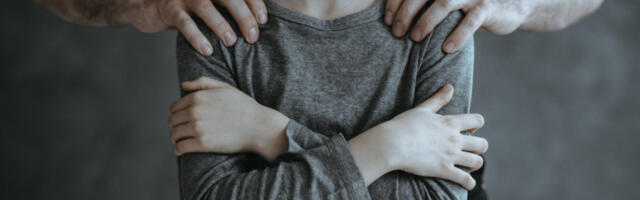 NAJSTROŽA KAZNA ZA MUŽA I ŽENU IZ PAKLA! Deceniju mamili decu igricama, pa ih zverski mučili! Snimke jezivog iživljavanja PRODAVALI NA INTERNETU!