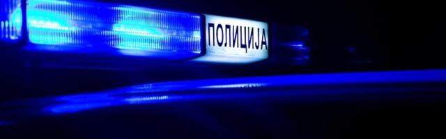 Muškarac pucao na policiju, ukrao auto i počeo da beži