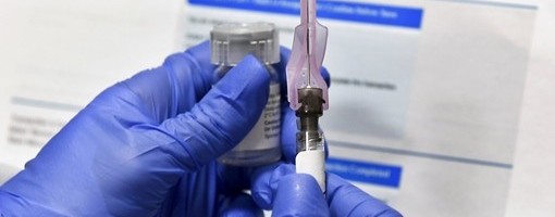 Šef SZO pozdravio brzi razvoj vakcine za koronu i zatražio da sve zemlje imaju koristi