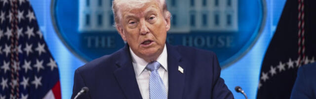 Трамп: Контрола Ормуза заједнички подухват с Ираном, преговори почињу у петак