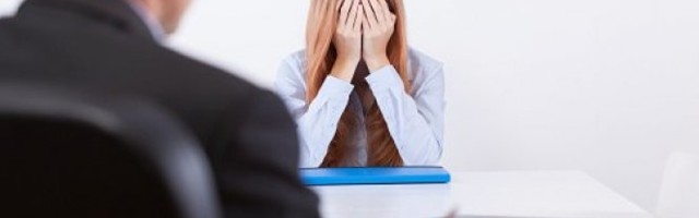 HIT SNIMAK! URNEBESNO! Amela je otišla na razgovor za posao, a onda su joj postavili jednostavno pitanje! PLAKAĆETE OD SMEHA!