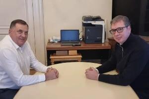 Вучић упознао Додика са ситуацијом на КиМ, најавио посету Републици Српској