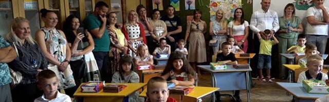 I ove godine užičkim prvacima po 15 hiljada dinara i školski pribor
