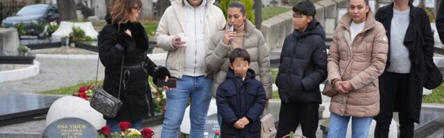 Unuci i ćerke u suzama - Porodica posetila grob Džeja Ramadanovskog (FOTO)