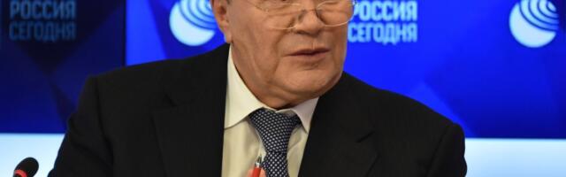 Janukovič u Rusiji živi kao car dok Ukrajinci grcaju zbog rata: Živi s bivšom konobaricom, koristi lažno ime?