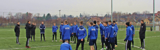 Prvi radni dan na novom poslu, Krstajić obavio prozivku!