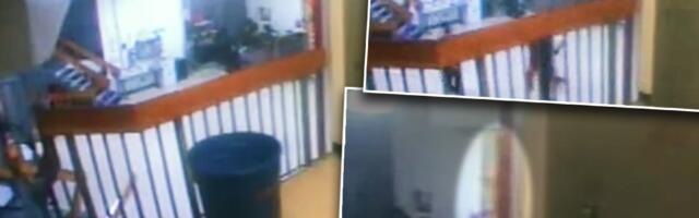 Snimak iz pakla koji menja sve: Ko je ušao u Epstinovu ćeliju pre nego što je nađen mrtav?! (VIDEO)