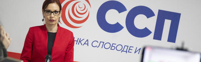 Spirić: Gospodine Vučić, paradirate pred porodicama poginulih, dok živima delite otkaze