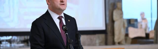 Ministar Selaković otvorio izložbu posvećenu Steriji Popoviću u Narodnom pozorištu