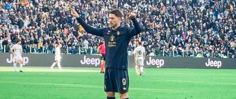 NAVIJAČI BESNE, FABRICIJO ROMANO JAVLJA: Dušan Vlahović prelazi u redove velikog rivala!?