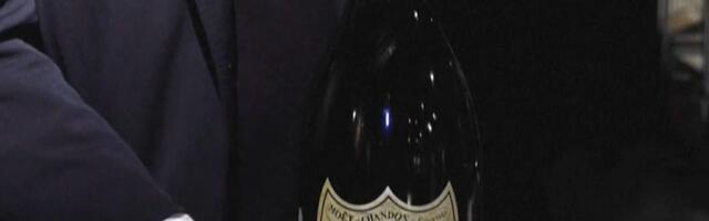 VIDEO: Na aukciji flaša šampanjca sa venčanja princeze Dajane i princa Čarlsa