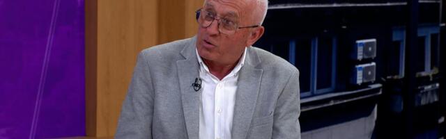 FOLK PEVAČ OBOŽAVA DA PIJE ŽIVA JAJA! Uživa na svom seoskom imanju, a evo kako izgleda dan Ere Ojdanića