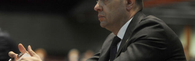 ČIM ZINU ODMAH SLAŽU: Lažovi sa NOVE zmislili da je Vulin u Hitnoj pomoći prešao Gazelu