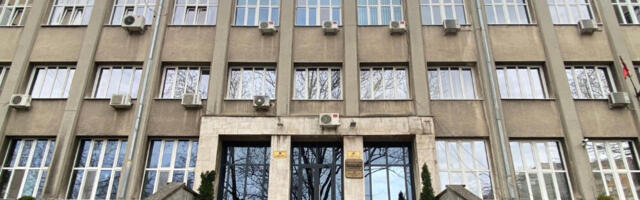 Mesec dana pred kraj mandata dekan niškog Pravnog fakulteta podneo ostavku
