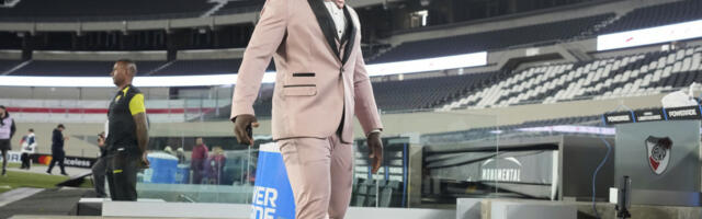 NASTAVLJA DA ŠOKIRA Bivši igrač Zvezde je ponovo glavna tema, sve zbog jedne stvari (VIDEO)