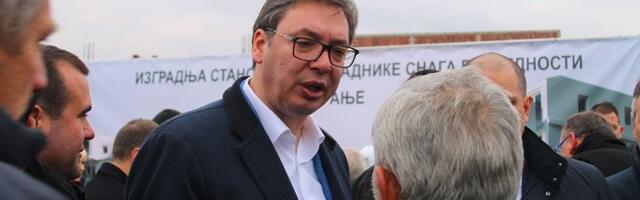 Vučić bez konteksta pokazao snimke Bačulova na Železničkoj stanici, optužio policajce za zvučni top