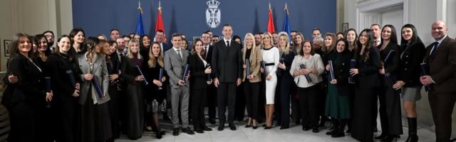 ĐURIĆ URUČIO DIPLOME POLAZNICIMA DIPLOMATSKE AKEDEMIJE: Diplomate na prvoj liniji odbrane interesa države