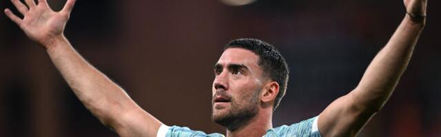 Vlahović napravio predugovor sa novim klubom!? Oglasio se poznati insajder i otkrio istinu