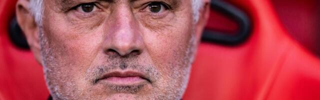 SMRT LEGENDE GA JE TEŠKO POTRESLA! Žoze Murinjo u suzama! (VIDEO)