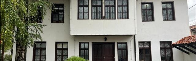 „Novopazarski komunisti su mojem ocu Ali-begu Ćoroviću oteli kuću i pretvorili je u Muzej“