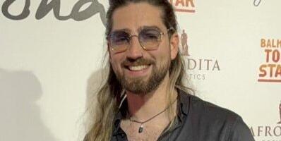 NAKON EVROVIZIJE PRINC OD VRANJE UHVAĆEN OVDE! Stajlingom zadivio sve! (FOTO)