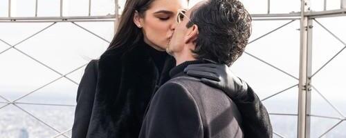 Mlađa je od Džej Lo 30 godina: Bivši muž Dženifer Lopez procvetao pored zanosne Nađe