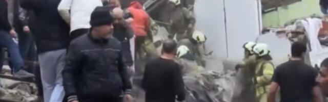 EKSPLOZIJA U CENTRU ISTANBULA! Urušile se dve zgrade, devet ljudi zarobljeno, objavljeni ZASTRAŠUJUĆI snimci! (VIDEO)