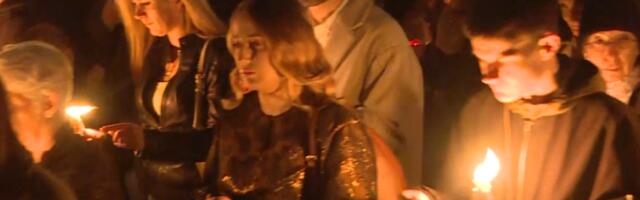 У Храму Светог Саве у Београду верницима подељен Благодатни огањ из Јерусалима