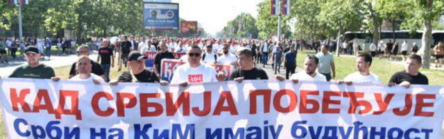 Више од 5.000 Срба из свих крајева КиМ дошло у Београд да подржи председника Србије