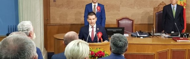Огласио се Мило: Честитао Бечићу избор за председника Скупштине Црне Горе