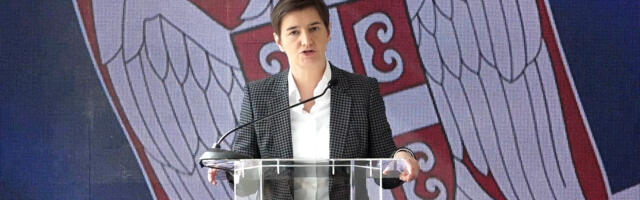 Ana Brnabić u poseti Data centru, zborovi najavljuju „pumpanje“ ispred Šumadija sajma