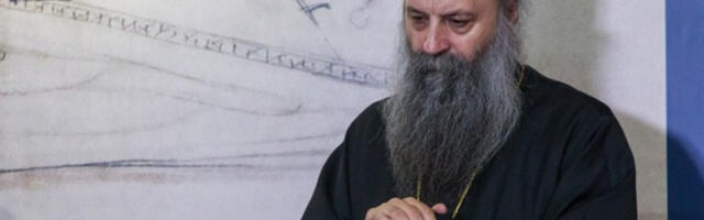 Патријарх Порфирије телефоном разговарао са патријархом московским и Русије Кирилом