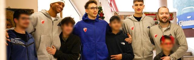 Praznično raspoloženje traje: Meridian fondacija i KK Crvena zvezda doneli osmehe i poklone na još jedno mesto