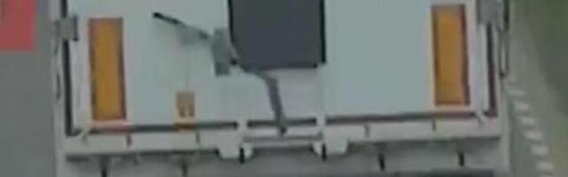 KAMIONDŽIJA DIVLJAO ZA VOLANOM, VOZIO ČAK 121 KM/H! Policajci ga ZAUSTAVILI pa se ŠOKIRALI KAD SU I OVO VIDELI!