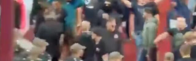 Haos na Marakani: Delije se umalo sukobile sa Torcidom! Letele stolice, žandarmerija u poslednjem trenutku sprečila ozbiljan incident /VIDEO/
