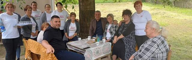 Todorović sa svojim timom u poseti lovcima,udruženju žena i meštanima Kačilica