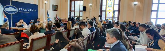 O poverenju gradonačelnici i u ponedeljak